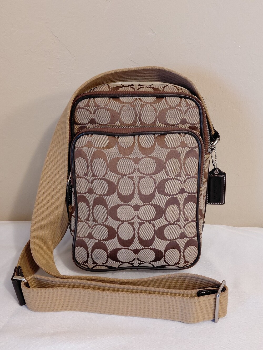 Coach Vintage Signature International Unisex Travel Crossbody Bag # 4270 - Picture 9 of 15